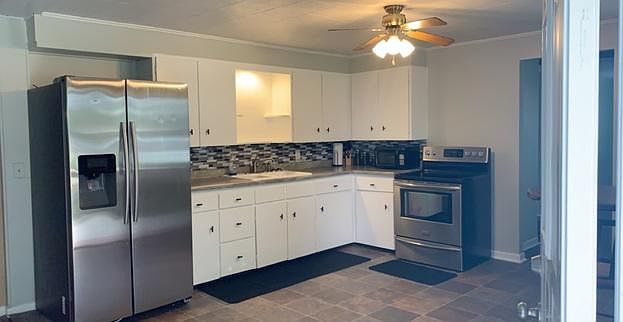 2nd image of 3205 C St