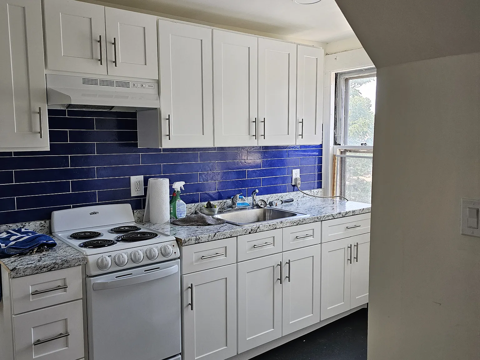 174-178 Pixlee Pl — Photo 2