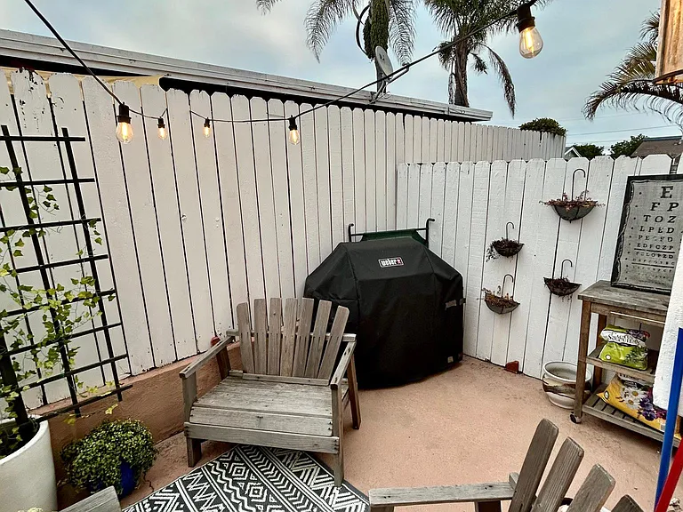 3970 Ingraham St #7 — Photo 18
