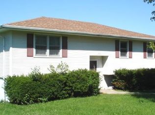 1001 S 4th Ter, Savannah, MO 64485