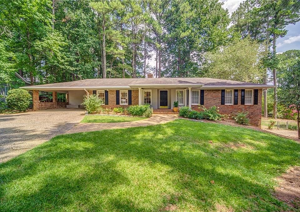 1st image of 1340 Wooded Hills Dr