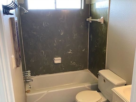 5th image of 1681 Veterans Ave #26