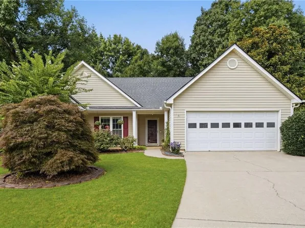 5734 Harthorn Park Pl, Sugar Hill, GA 30518