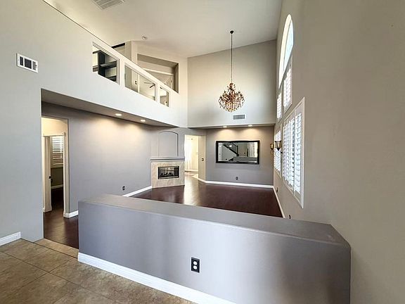3rd image of 2729 Sweet Willow Ln