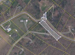 Hendren Ln, Clinton, TN 37716