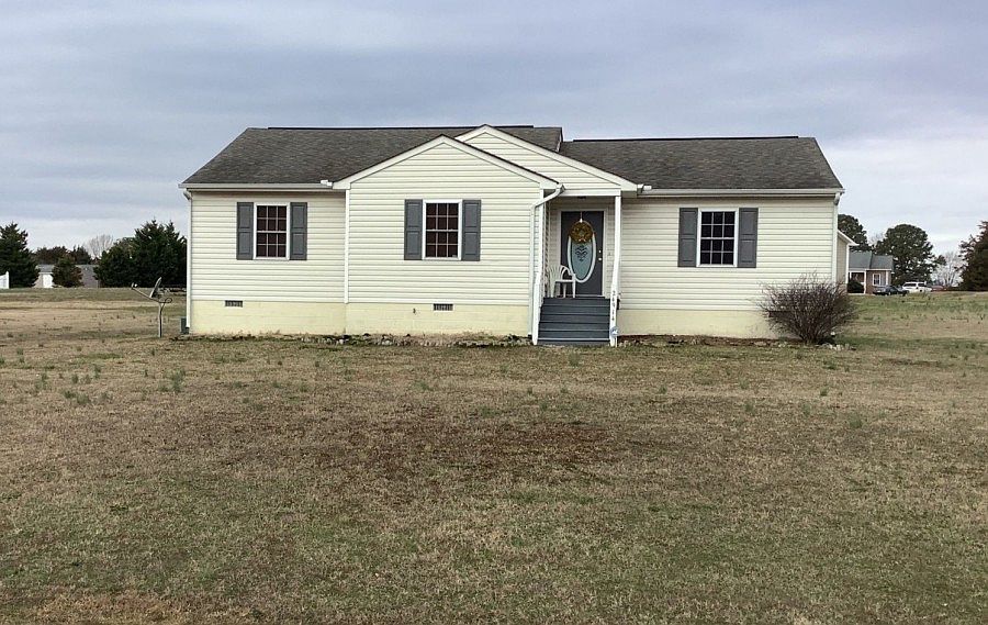 1st image of 24914 Creek Ln