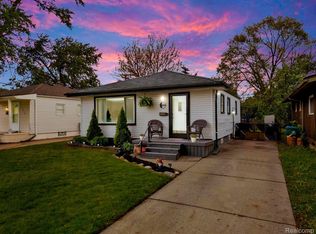 23830 Shakespeare Ave, Eastpointe, MI 48021