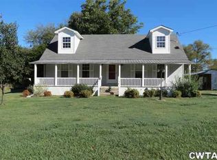 125 Oak St, Trezevant, TN 38258