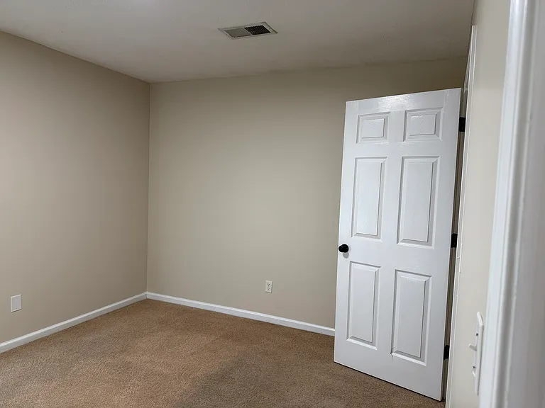 36 Brushfield Ln — Photo 32