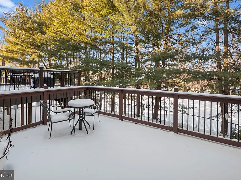 4079 Waterford Dr — Photo 22