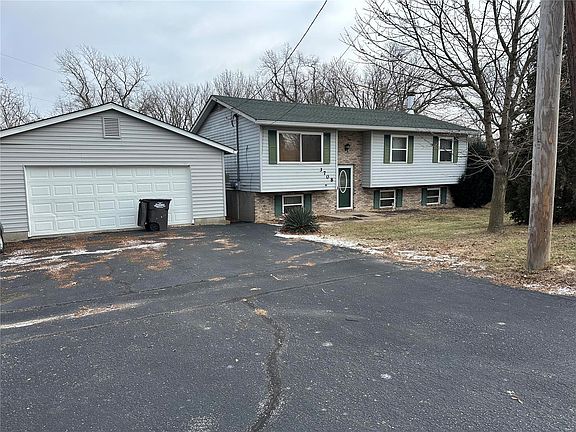 2nd image of 3708 W Delmar Ave