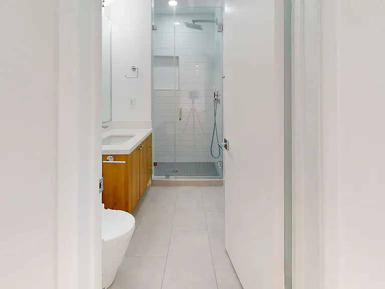 212 S Arnaz Dr — Photo 12