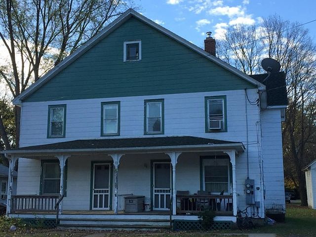 1st image of 70 Borden Ave