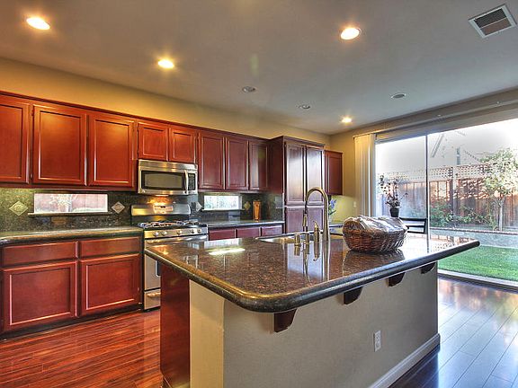 5th image of 3272 Nipoma Ct