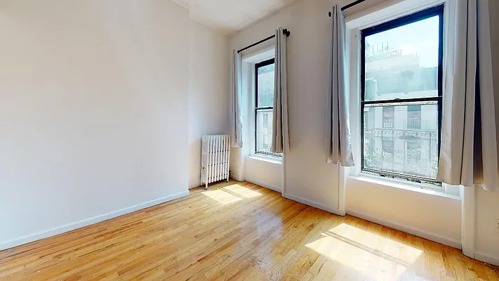 Rented by Bond New York | media 12