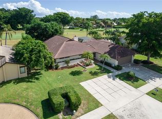 534 Deer Crk, Deerfield Beach, FL 33442