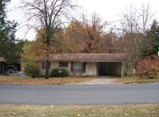 2221 Hobson Ave, Hot Springs, AR 71913