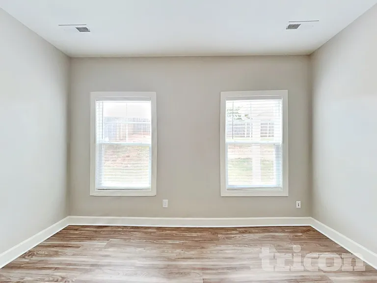 4724 Abbey Park Rd — Photo 8