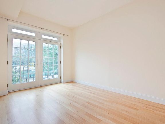 3rd image of 330 Bergen St APT 2C