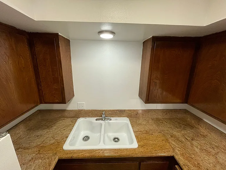 420 Ellwood Beach Dr — Photo 5