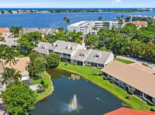 227 N Lakeshore Dr, Hypoluxo, FL 33462
