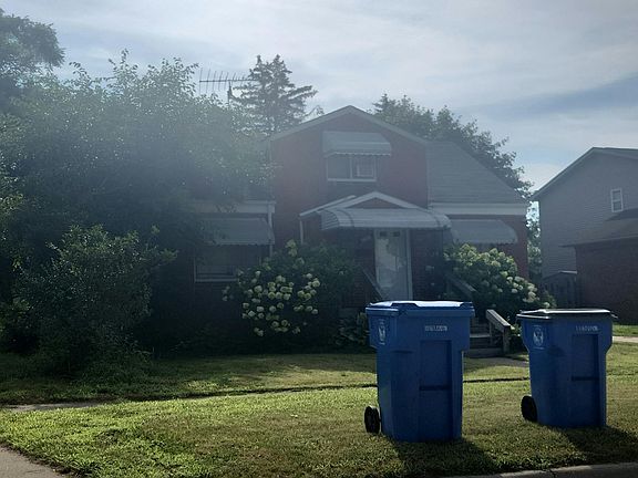 3rd image of 4715 Madison St