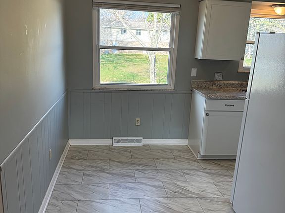 4th image of 4403 Cherryhurst Dr