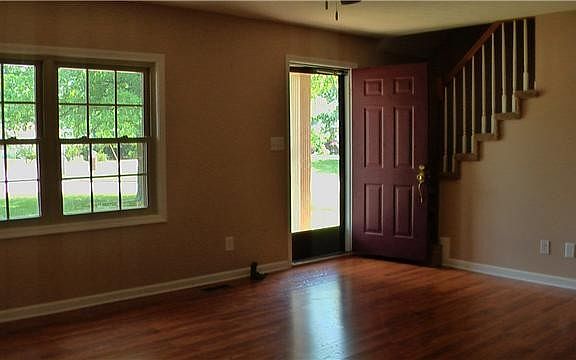 2nd image of 630 Cleveland Dr