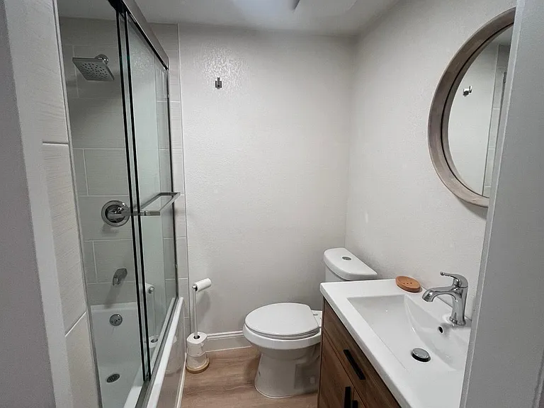 2040 Falconhurst Pl #2040 — Photo 12