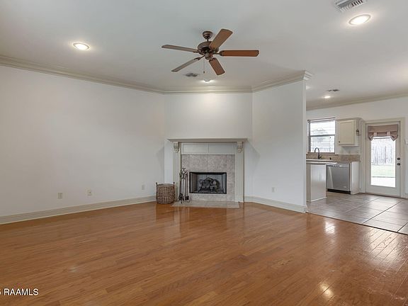 4th image of 200 Copper Hill Dr