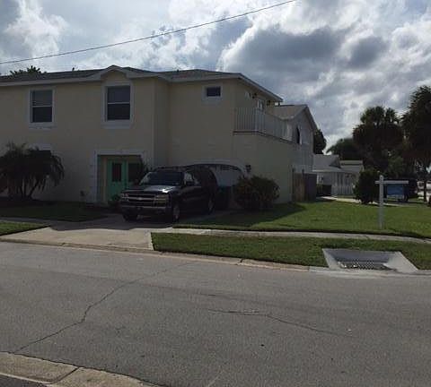 4th image of 8123 N Rosalind Ave #1