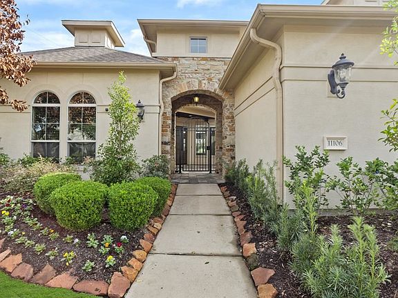 2nd image of 11106 Saronno Dr