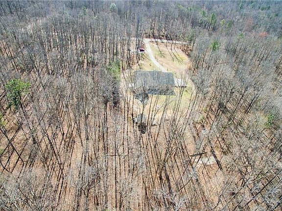 3rd image of 1030 Windy Bluff Ln