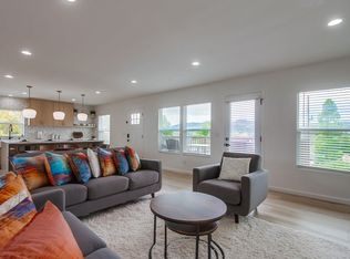 1917 Lookout Point Pl, Escondido, CA 92026