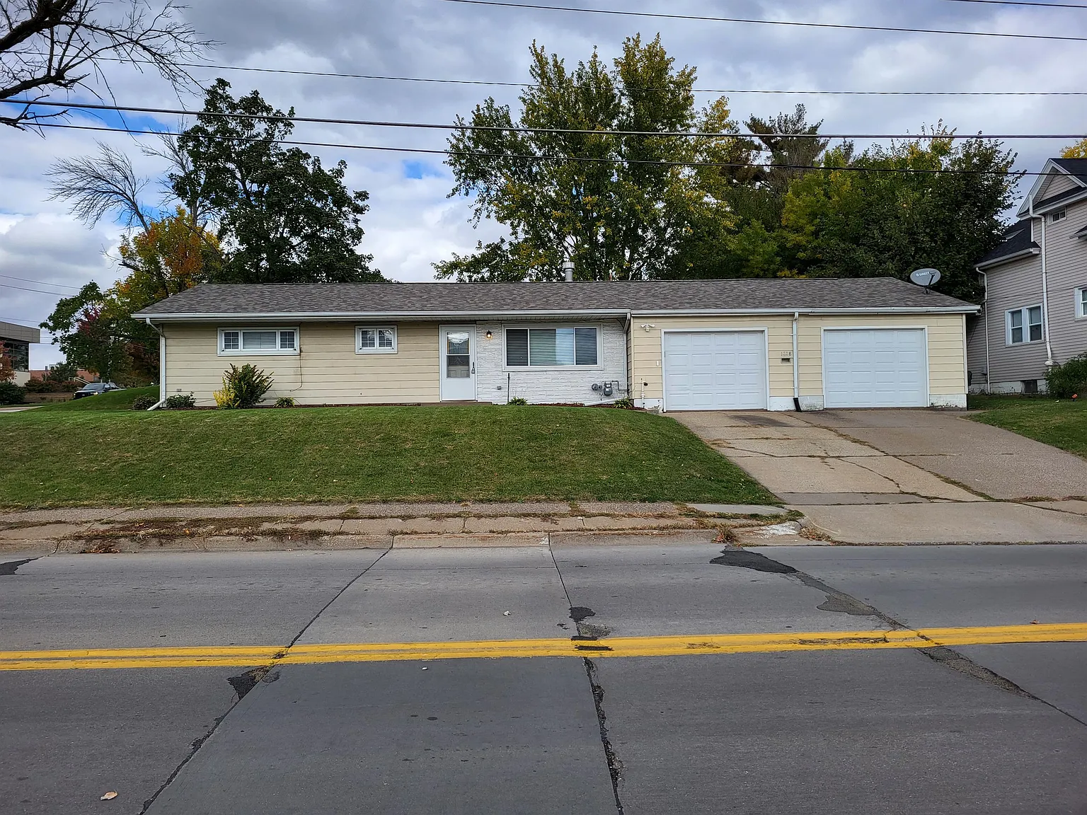 1228 W Lombard - 1 — Photo 1