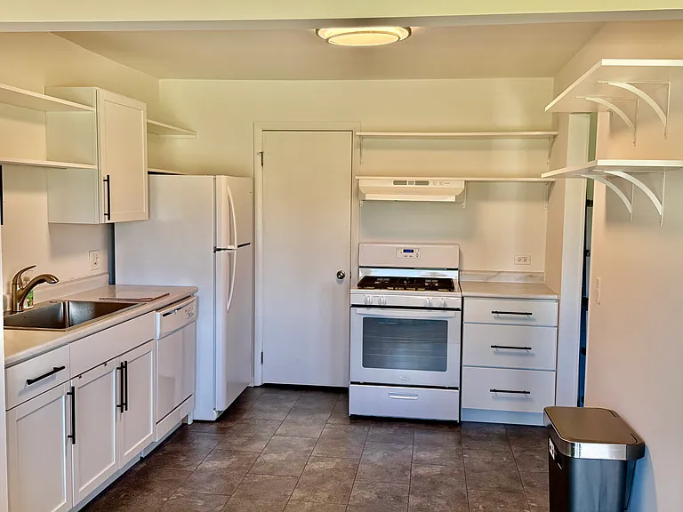1022 Boxwood Ct #B2 — Photo 15
