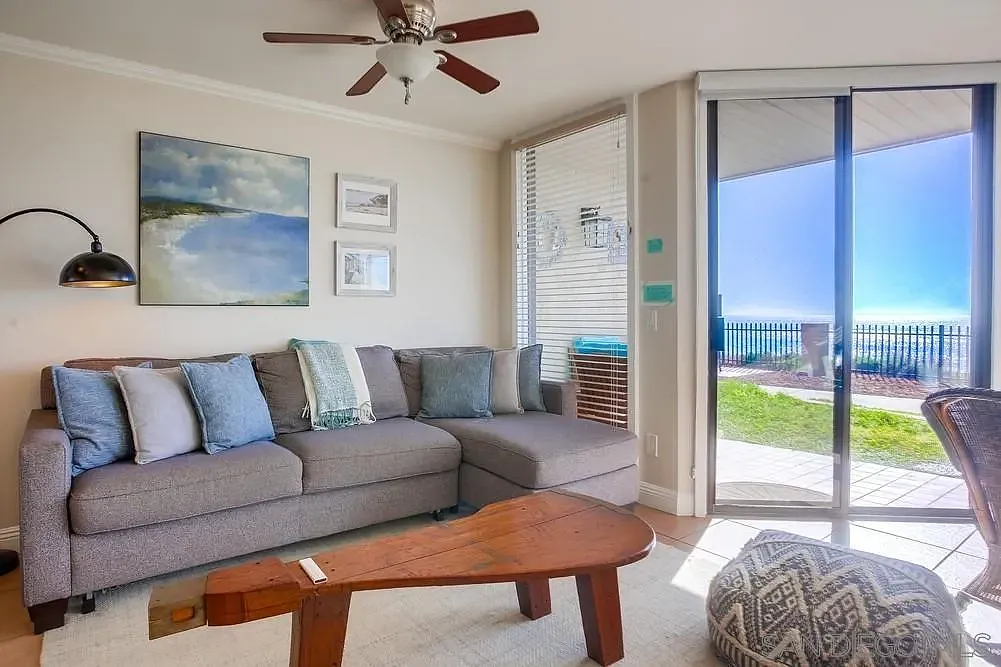 Del Mar Shores Terrace — Photo 3