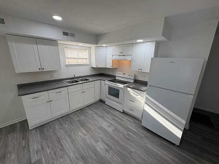 12595 Hardy Rd #B — Photo 3