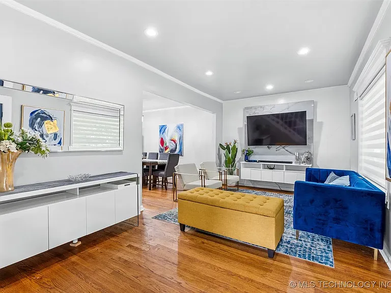 1225 N Cheyenne Ave — Photo 4