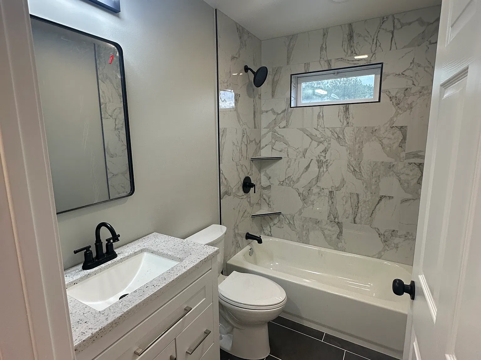 6 bed, 2500 sqft, $700 — Photo 4