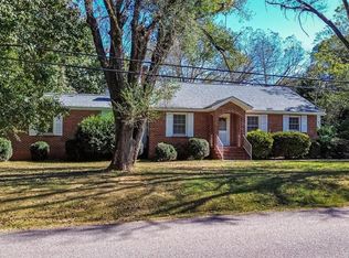 362 Sims St, Maysville, GA 30558