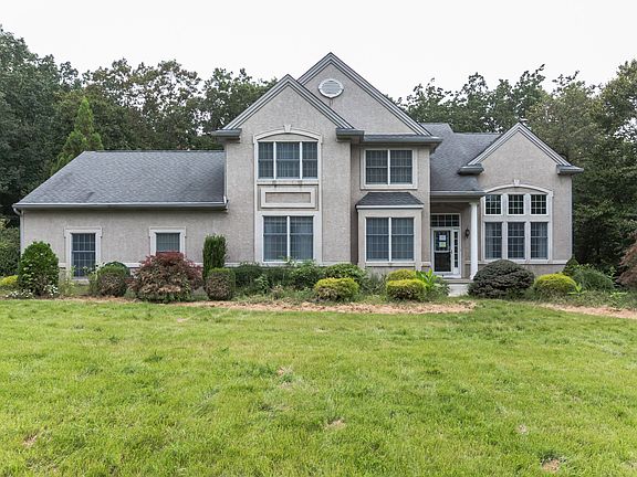 2nd image of 9 Lange Ct