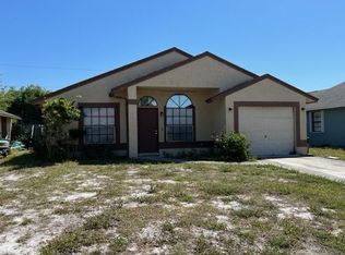 5723 SE Mitzi Ln, Stuart, FL 34997