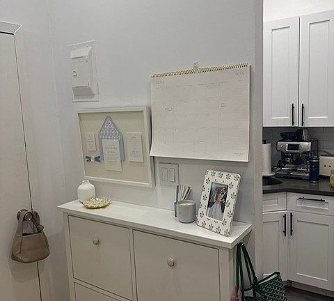 3rd image of 160 W 16th St APT 2I