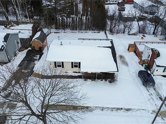 2nd image of 85 Flemming Rd