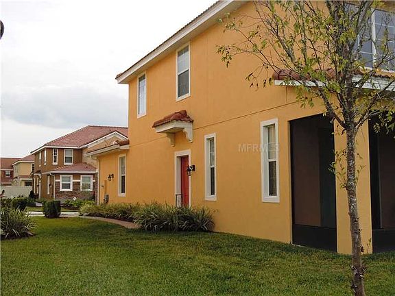 2nd image of 5548 Siracusa Ln