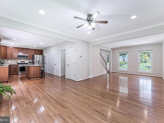 4th image of 14916 Slippery Elm Ct