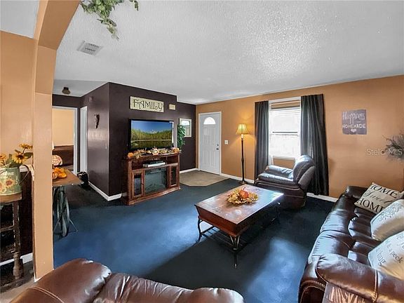 3rd image of 4815 Citrus Dr