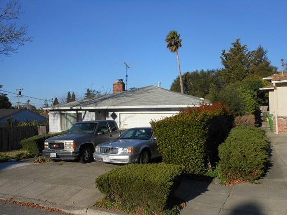2nd image of 4121 Laguna Ave
