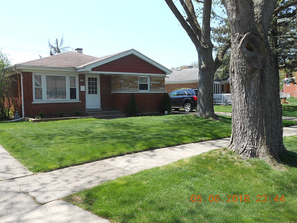 1st image of 3933 153rd Pl